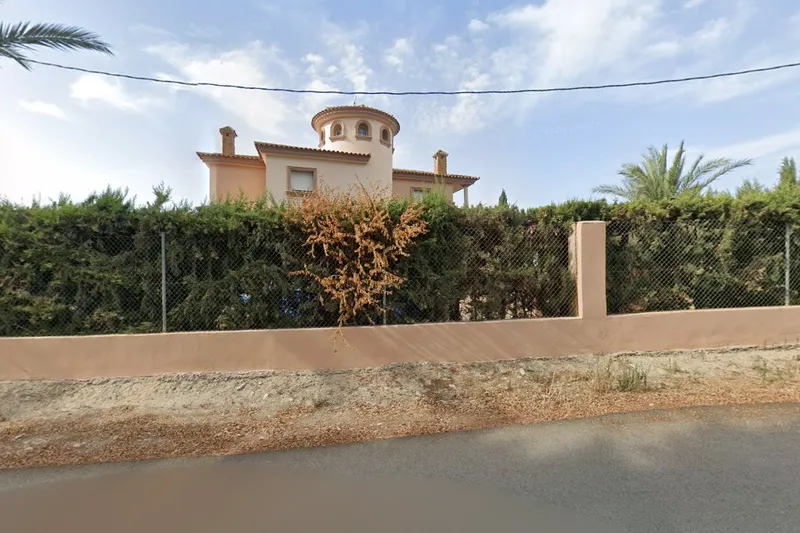 Almacén De Bebidas De Haro Y Pérez en Cuevas del Almanzora