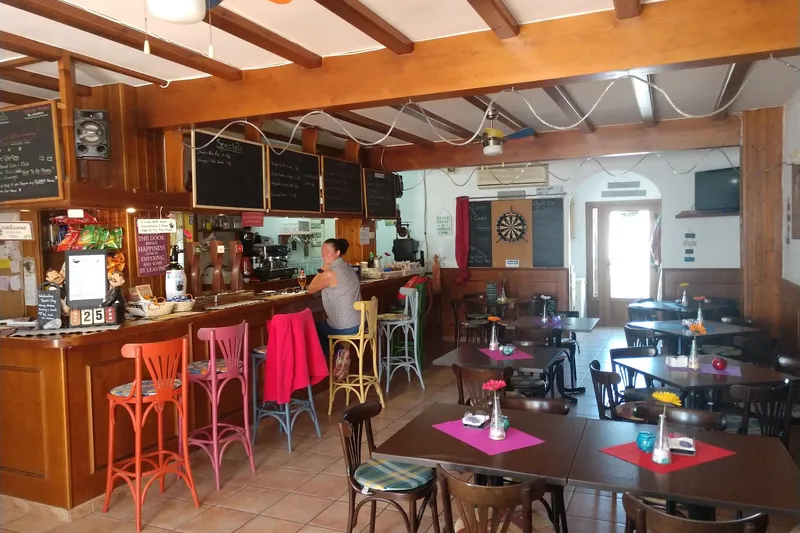 Bar Oasis en Cuevas del Almanzora