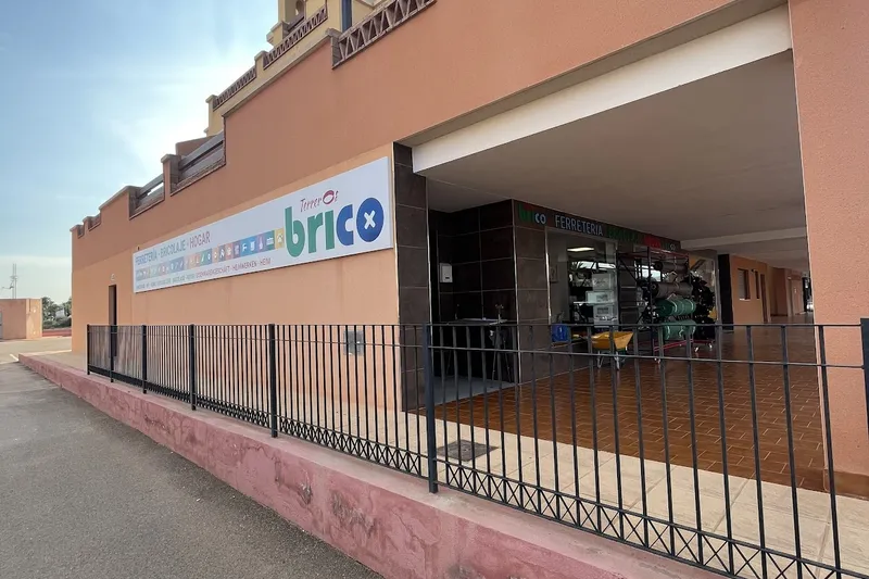 BRICO TERREROS en Pulpí