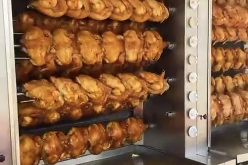 El pollo de oro en Cuevas del Almanzora