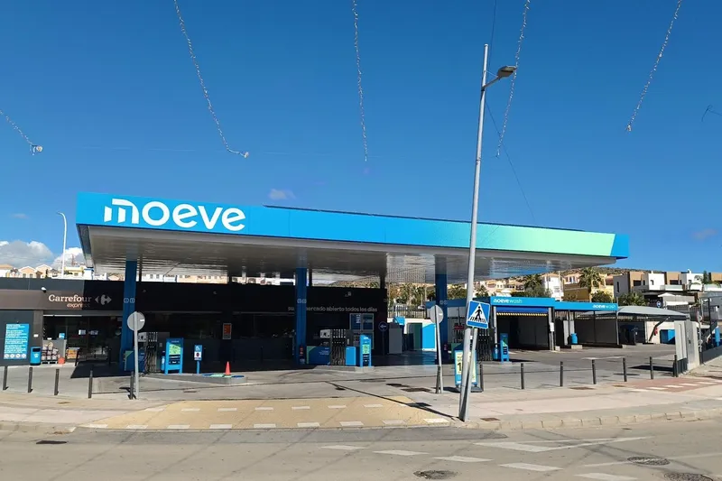 Estación de servicio Moeve en Pulpí