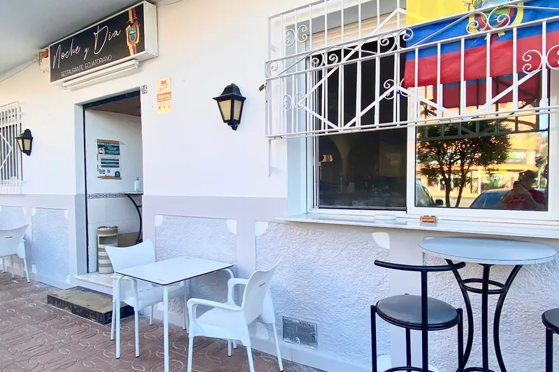 Noche y Día en Cuevas del Almanzora