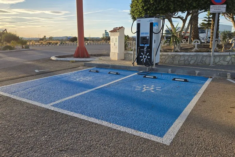 Punto de carga TotalEnergies en Huércal-Overa