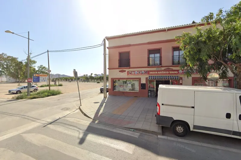 Super bazar en Pulpí
