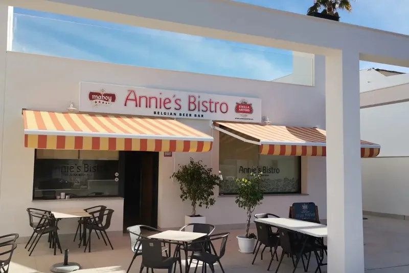 Taberna Annie's Bistro en Pulpí