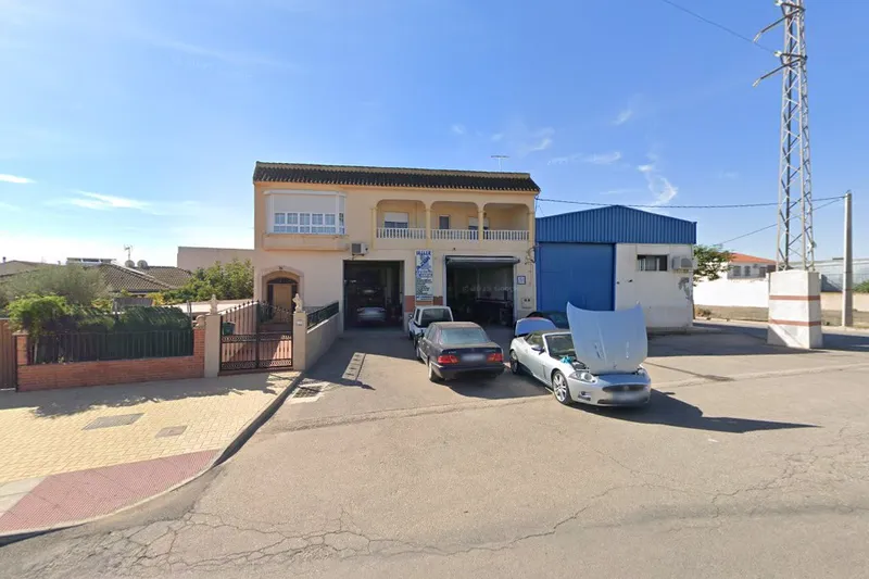 TALLER AZOR ELECTRICIDAD DEL AUTOMÓVIL. en Huércal-Overa